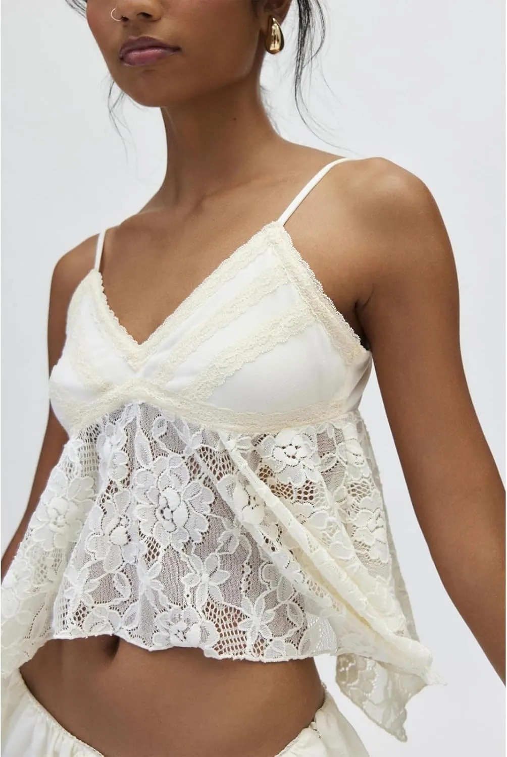 Babydoll Tank Tops for Women Sexy V Neck Lace Sheer Spaghetti Strap Crop Tops Y2k Ruffle Cami Going Out Camisole