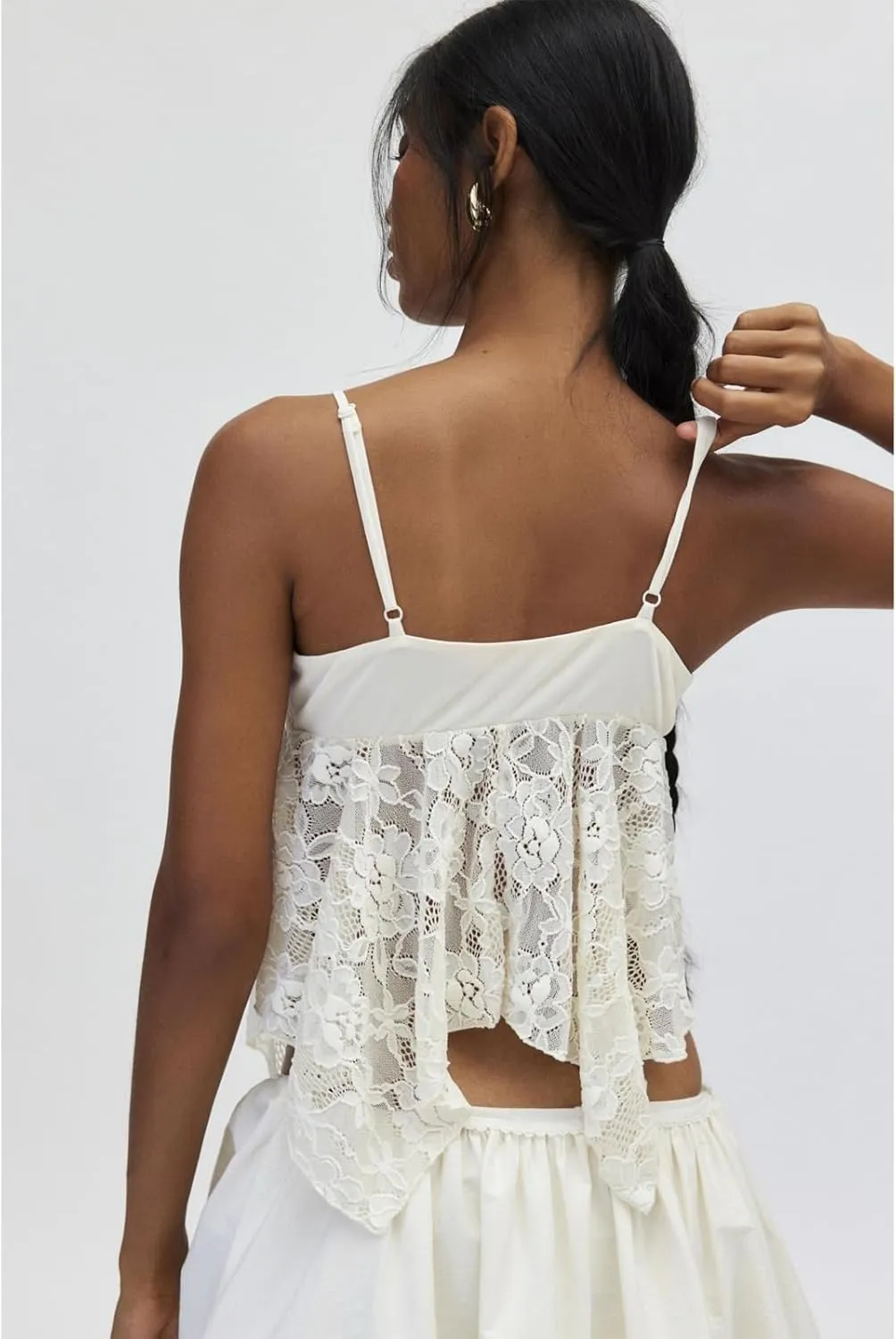 Babydoll Tank Tops for Women Sexy V Neck Lace Sheer Spaghetti Strap Crop Tops Y2k Ruffle Cami Going Out Camisole