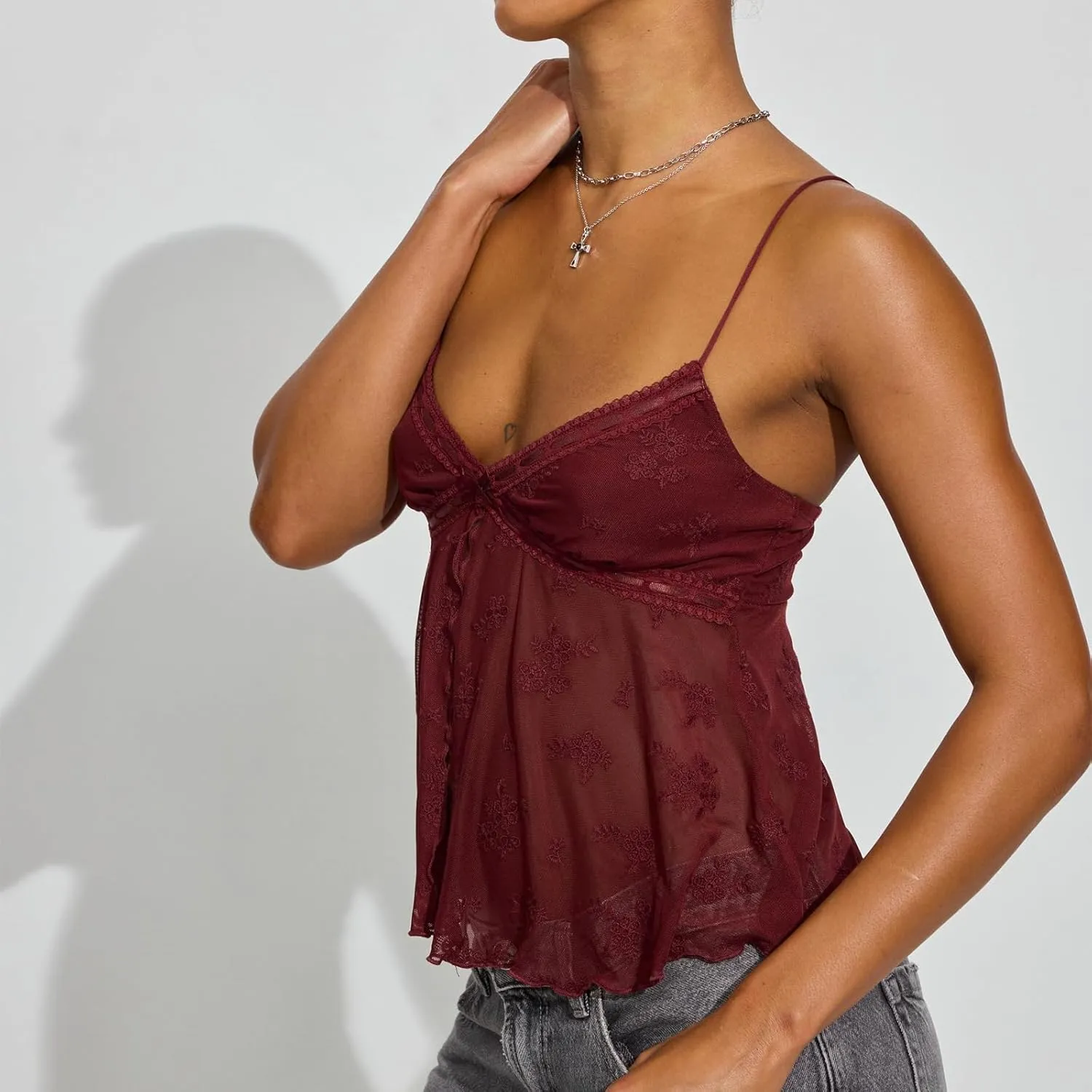 Babydoll Tank Tops for Women Sexy V Neck Lace Sheer Spaghetti Strap Crop Tops Y2k Ruffle Cami Going Out Camisole