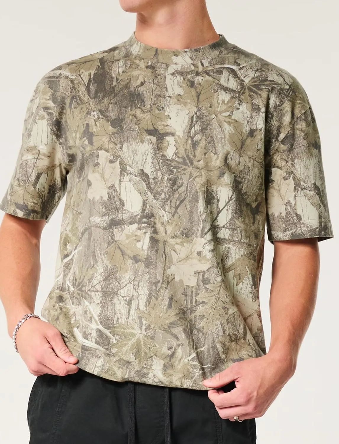 Camo Oversized Tee Shirt for Women Men Short Sleeve Crew Neck T-Shirts Maple Leaf Print Baggy Streetwear Shirt