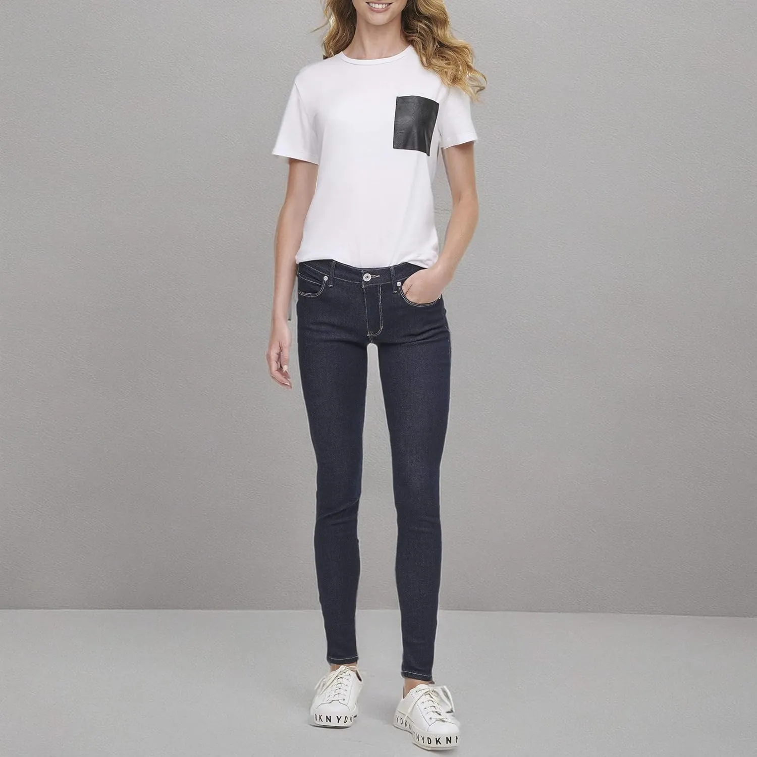 DKNY Womens Bleecker Shaping Skinny Jeans