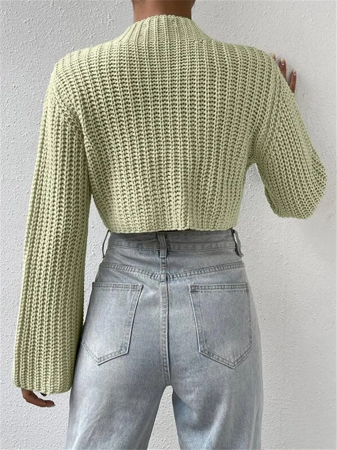HOULENGS Women's Casual Mock Neck Chunky Knit Cropped Sweater Bell Long Sleeve Ribbed Knit Pullover Tops