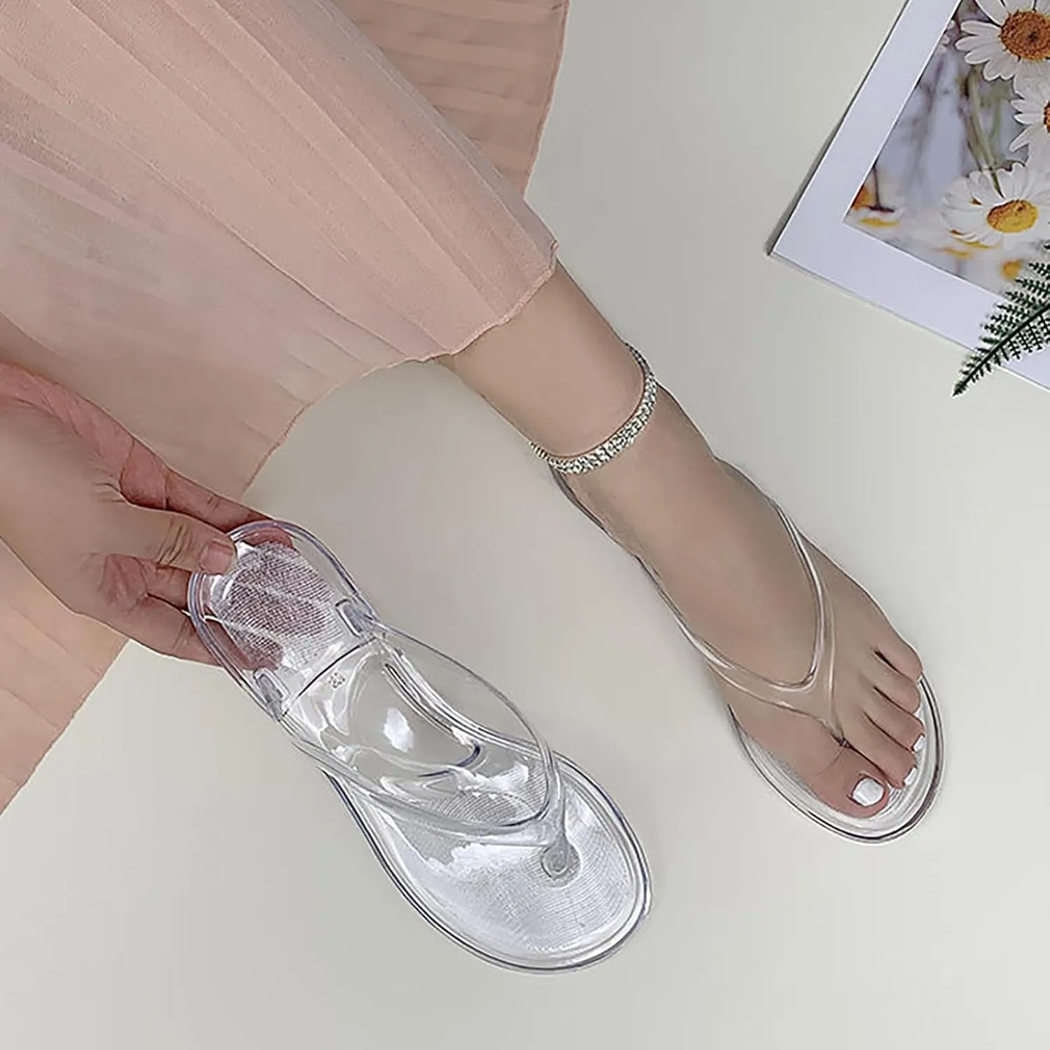 Ladies Summer Transparent Jelly Crystal Flat Bottom Toe Flip Flops Beach Sandal Slippers Womens Boot Slippers Size 6