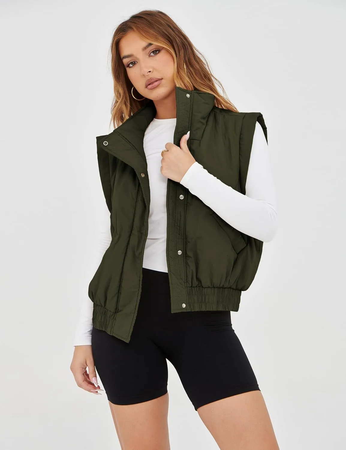 Lviefent Womens Puffer Vest Cropped Lightweight Button Down Quilted Vest Sleeveless Padded Gilet Coat with Pockets