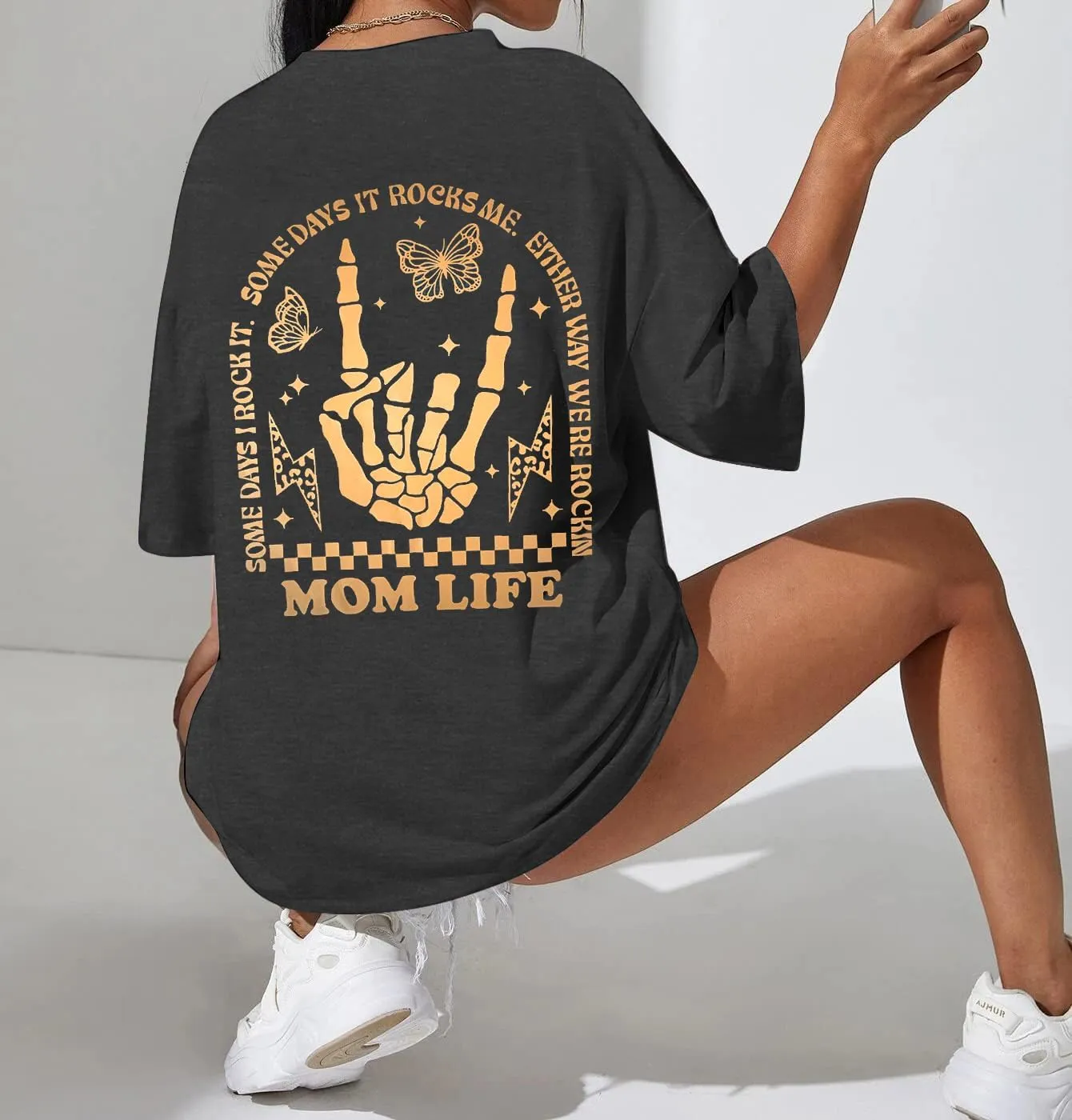 Oversized Mama Shirts for Women Funny Mom Life Graphic Tee Tops Casual Short Sleeve Cool Mommy Rock T-Shirt