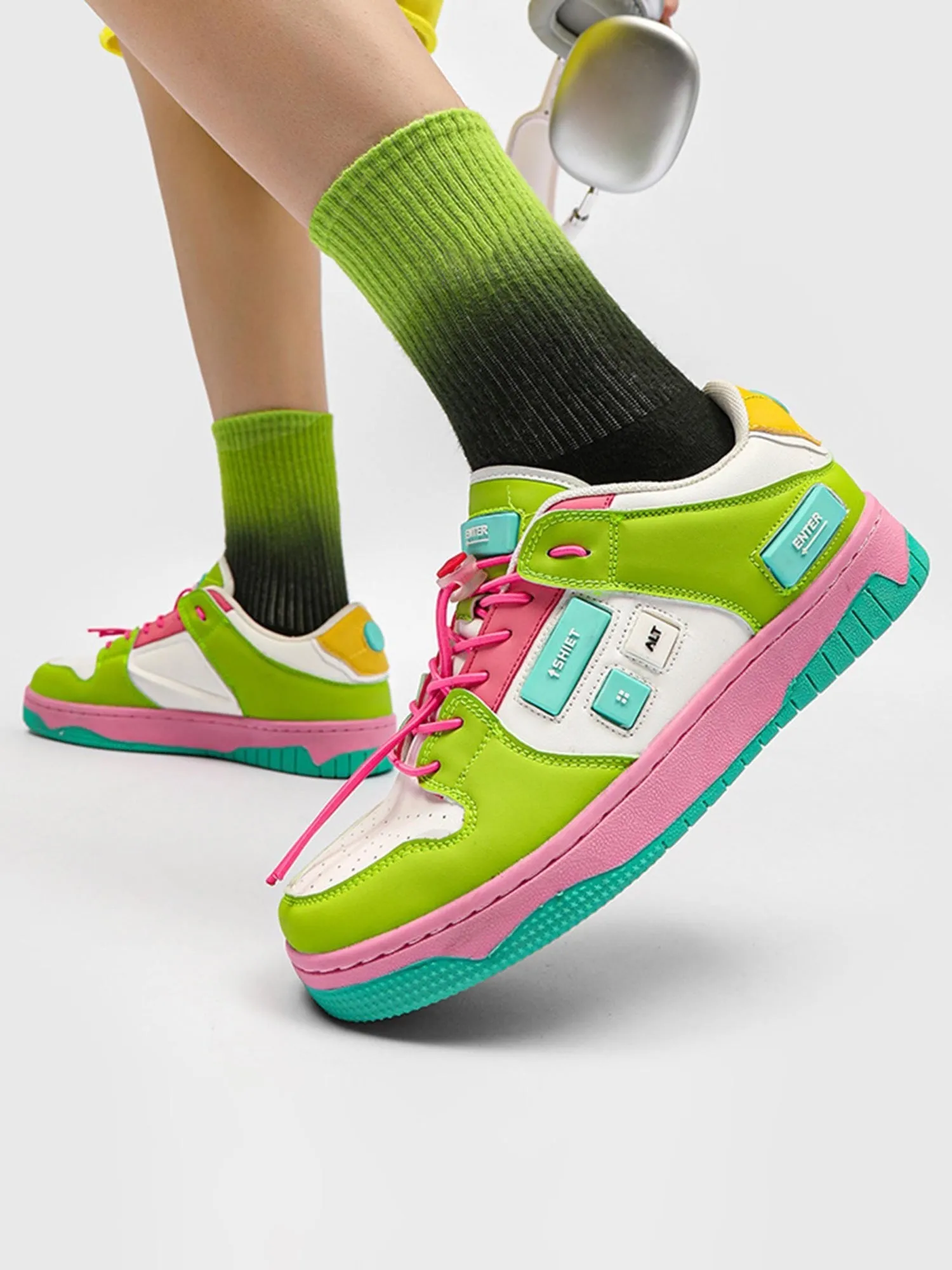 Sneakerhill High Street Skate Shoes