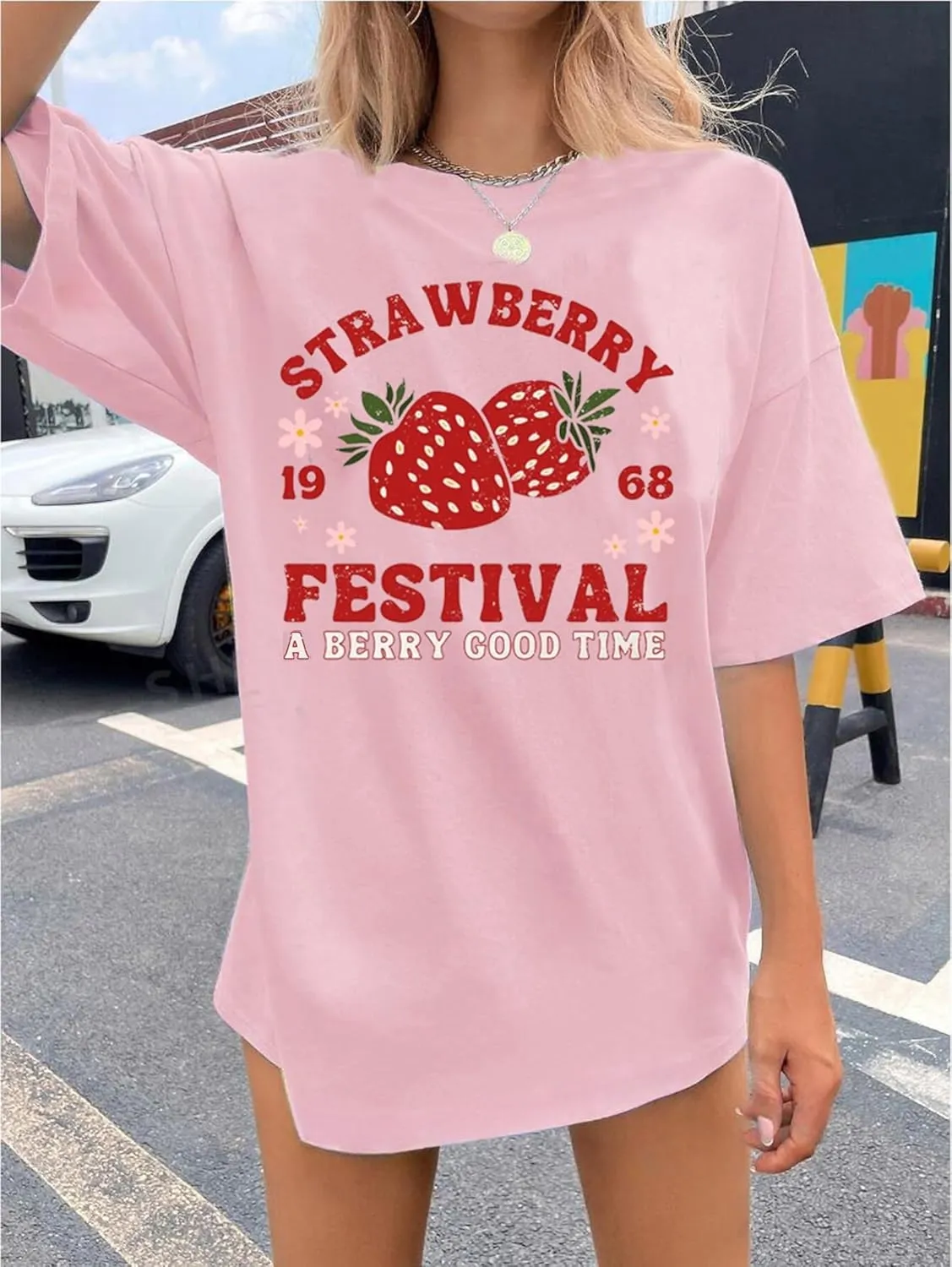 Womens Oversized T Shirts Strawberry Fruit Graphic Tees Summer Casual Loose Beach Vacation 2025 Clothes Tops